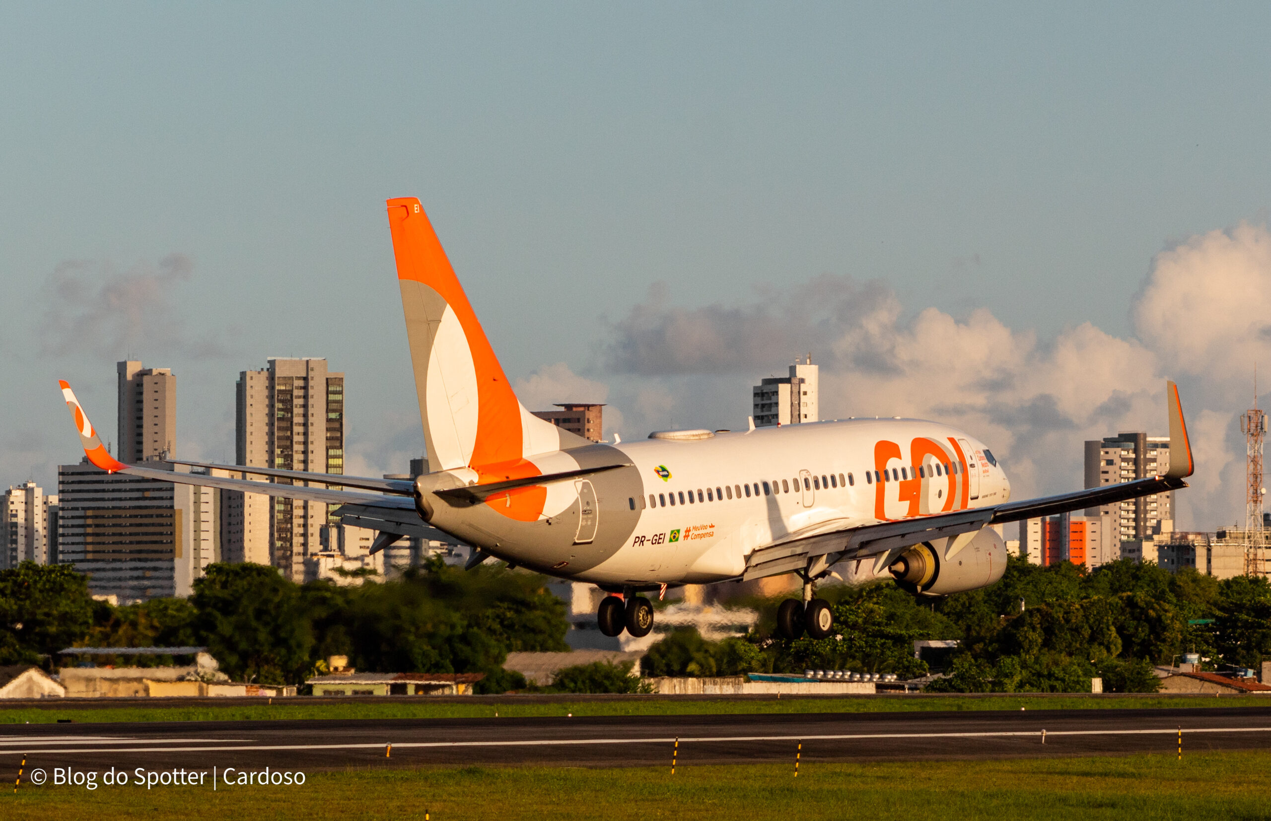 PR-GEI – Boeing 737-76N – GOL Linhas Aéreas - Blog do Spotter