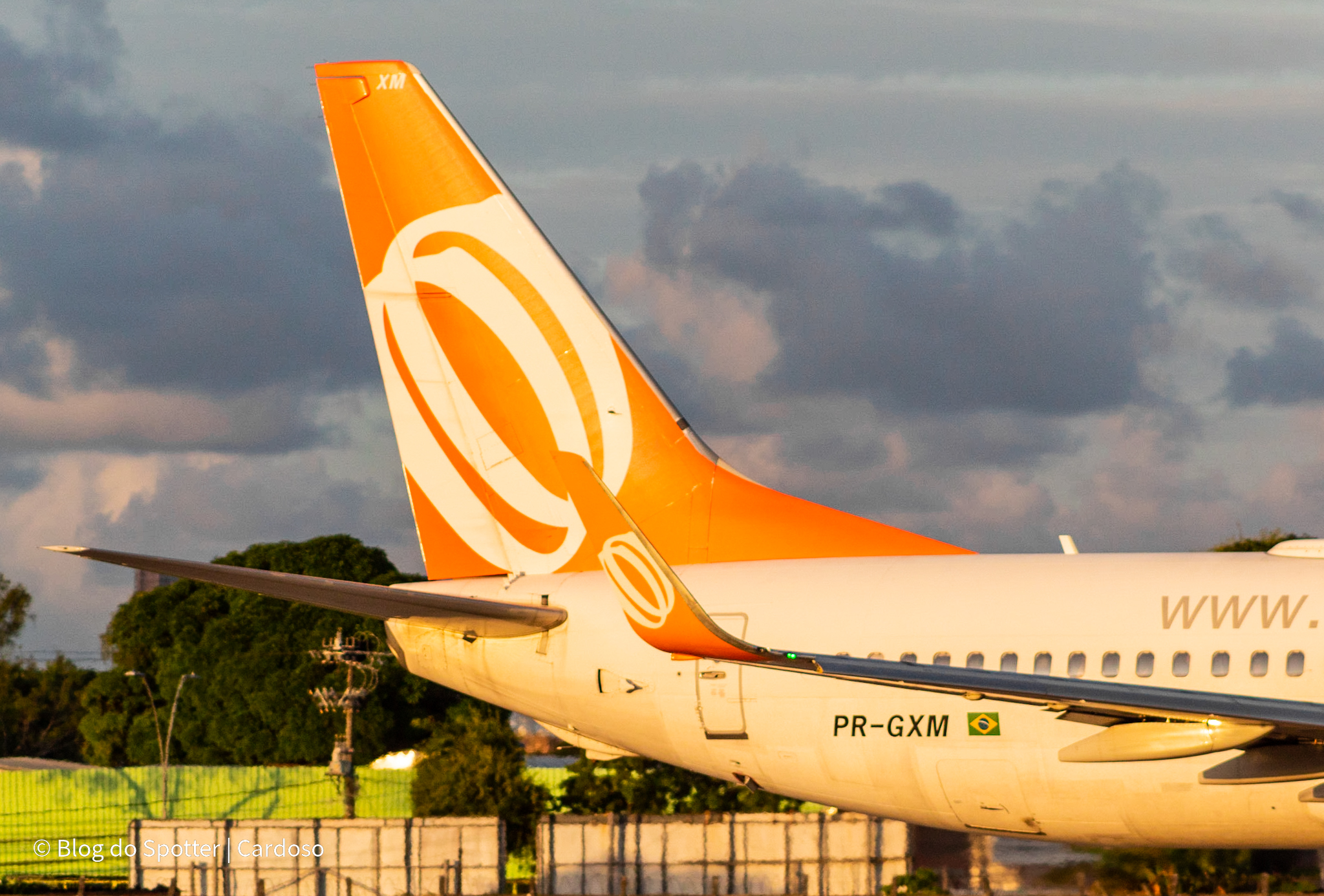 PR-GXM - Boeing 737-8EH - GOL Linhas Aéreas - Blog do Spotter