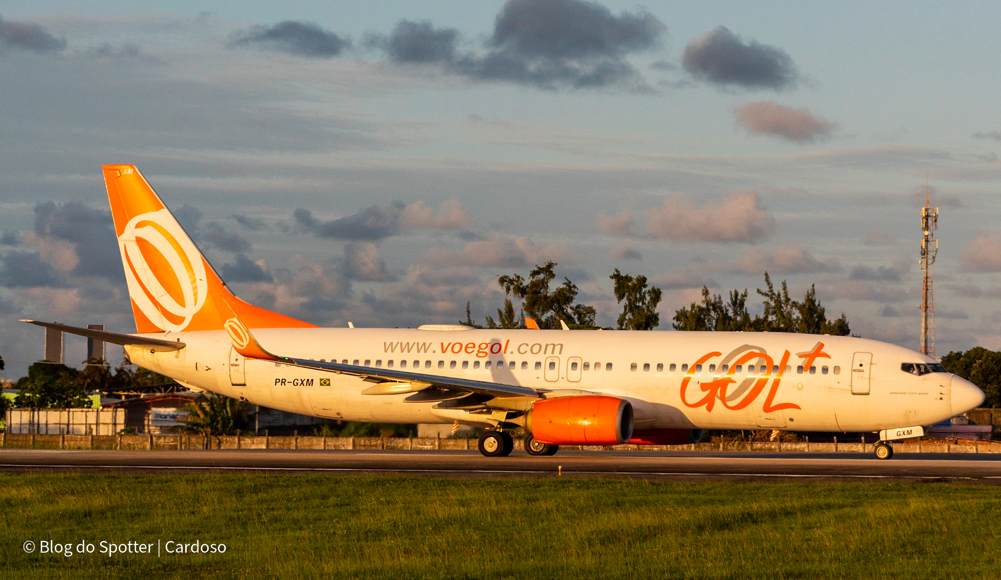 PR-GXM - Boeing 737-8EH - GOL Linhas Aéreas - Blog do Spotter