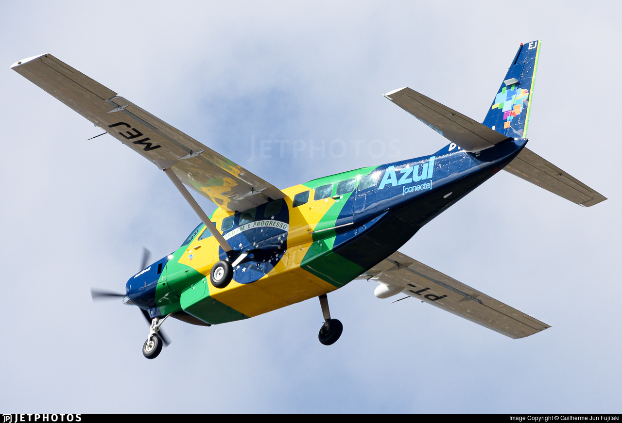 Conheça os aviões da Azul com pintura da Bandeira do Brasil - PT-MEJ - Cessna Grand Caravan