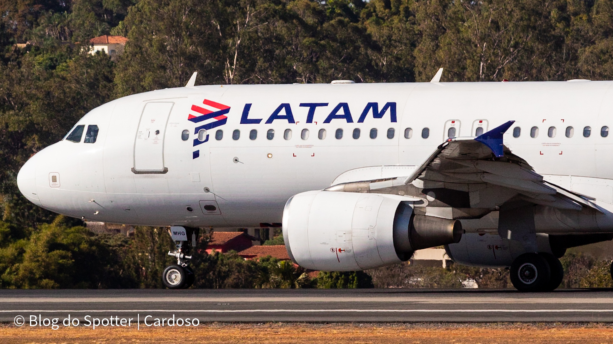 PR-MHG - Airbus A320-214 - LATAM Airlines - Spotter Day 2022 do Aeroporto de Brasília