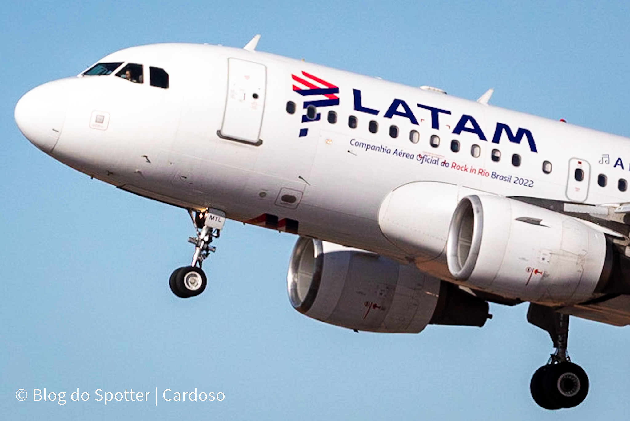 PR-MYL - Airbus A319-112 - Rock in Rio LATAM Airlines