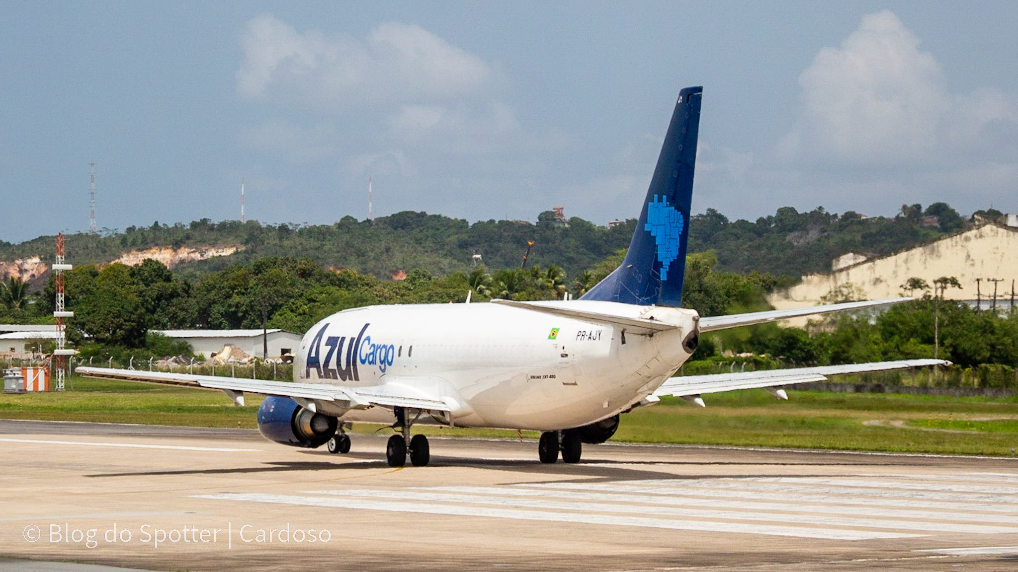 PR-AJY - Boeing 737-48E(SF) - Azul Linhas Aéreas