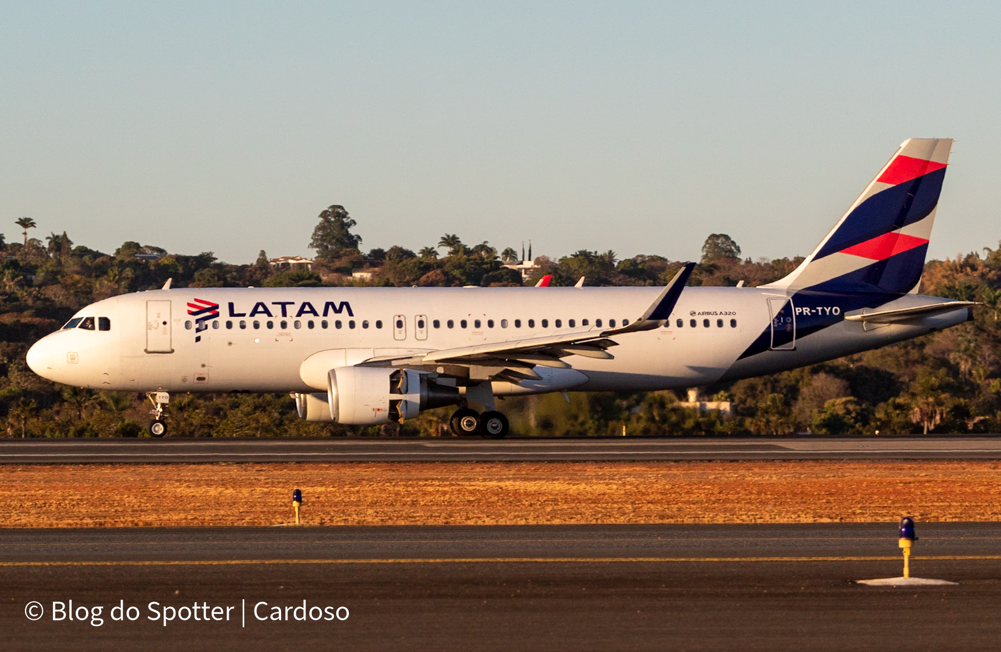 PR-TYO - Airbus A320-214 - LATAM Airlines