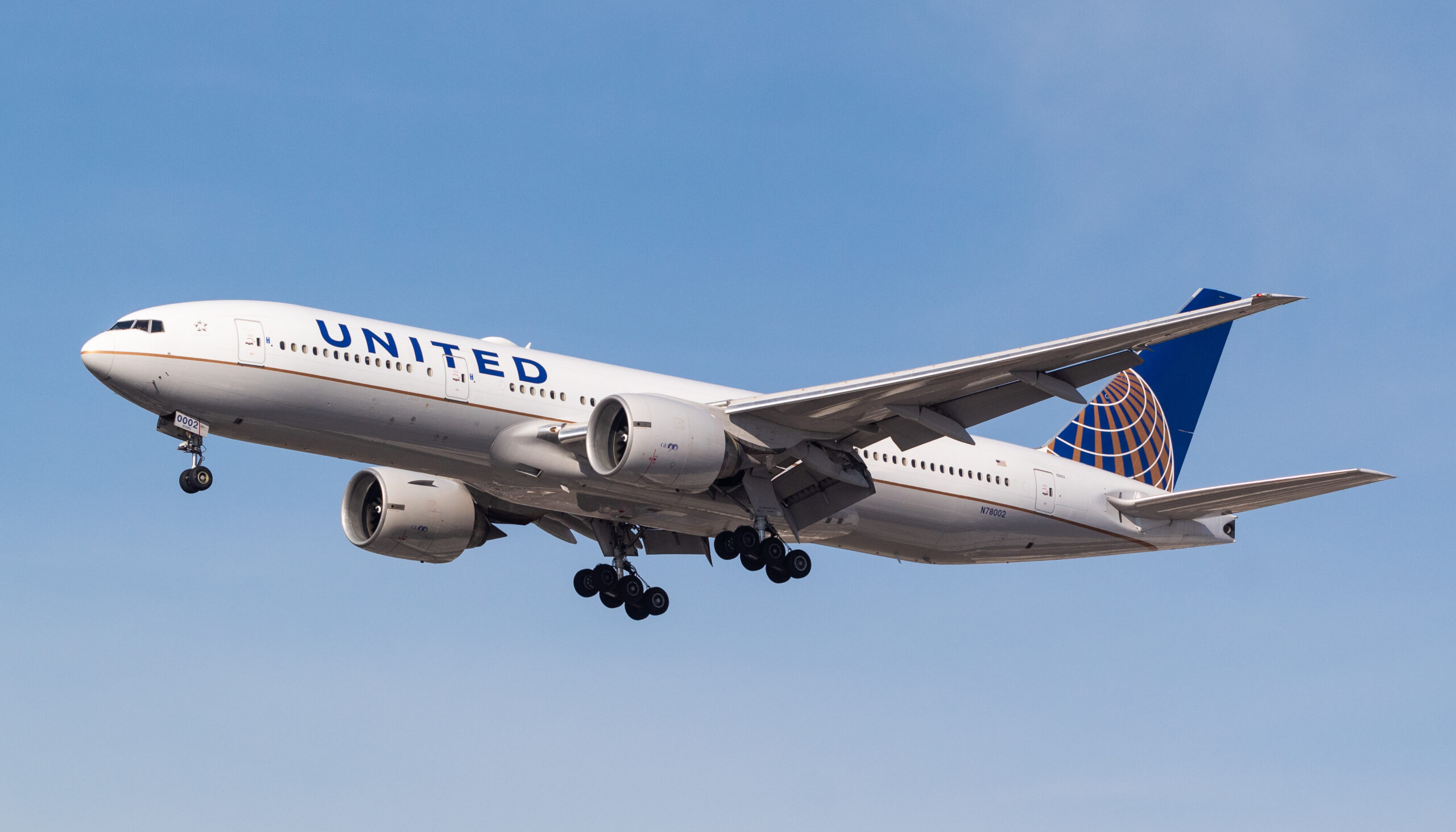 N78002 – Boeing 777-224(ER) – United Airlines