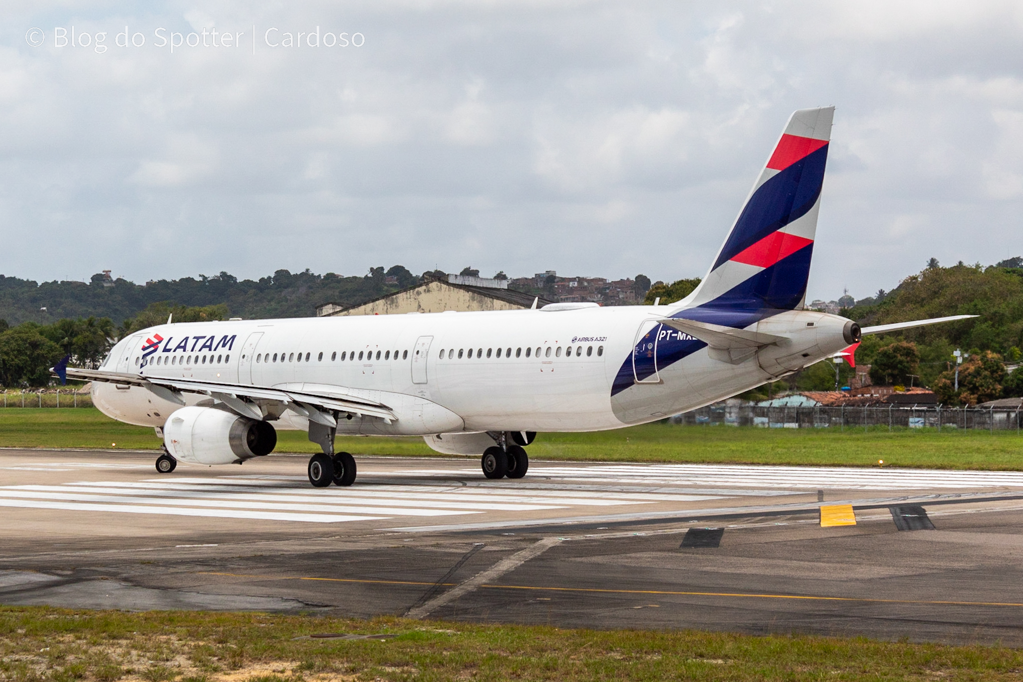 PT-MXE - Airbus A321-231 - LATAM Airlines