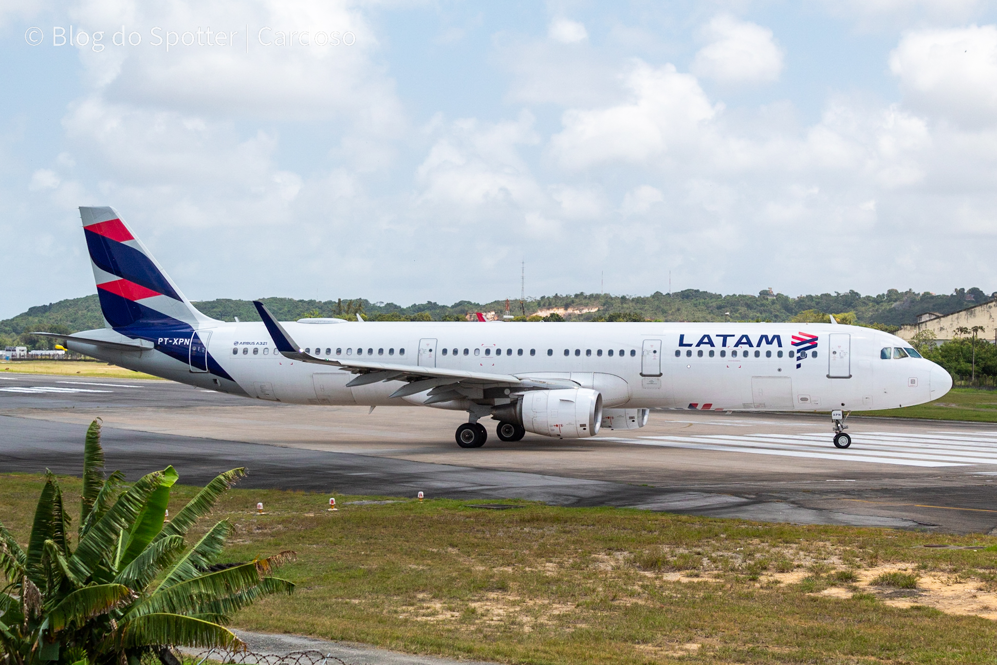 PT-XPN - Airbus A321-211 - LATAM Airlines