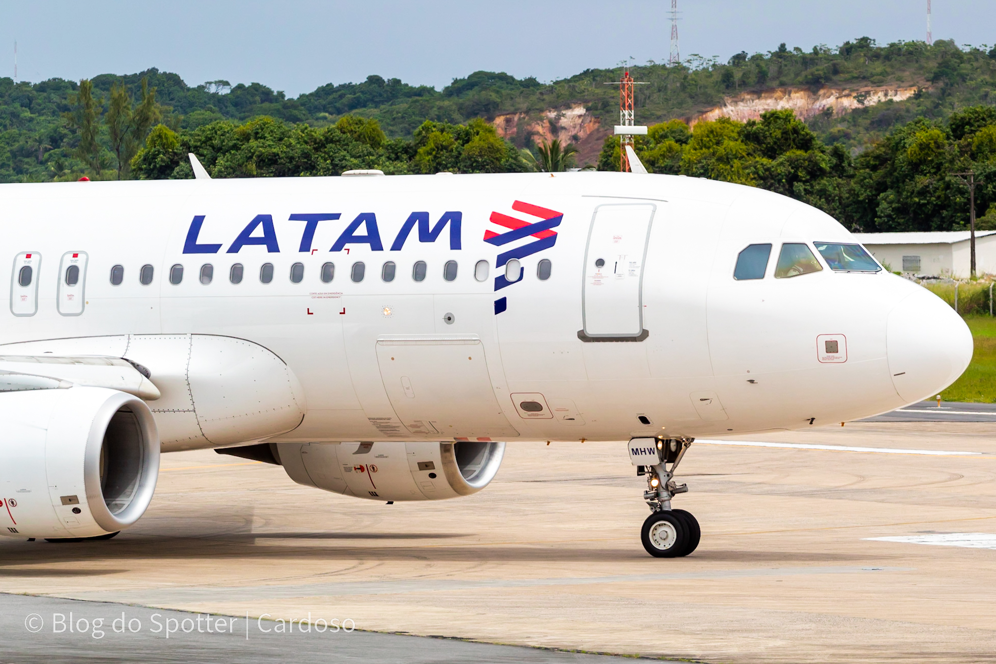 PR-HHW - Airbus A320-214 - LATAM Airlines