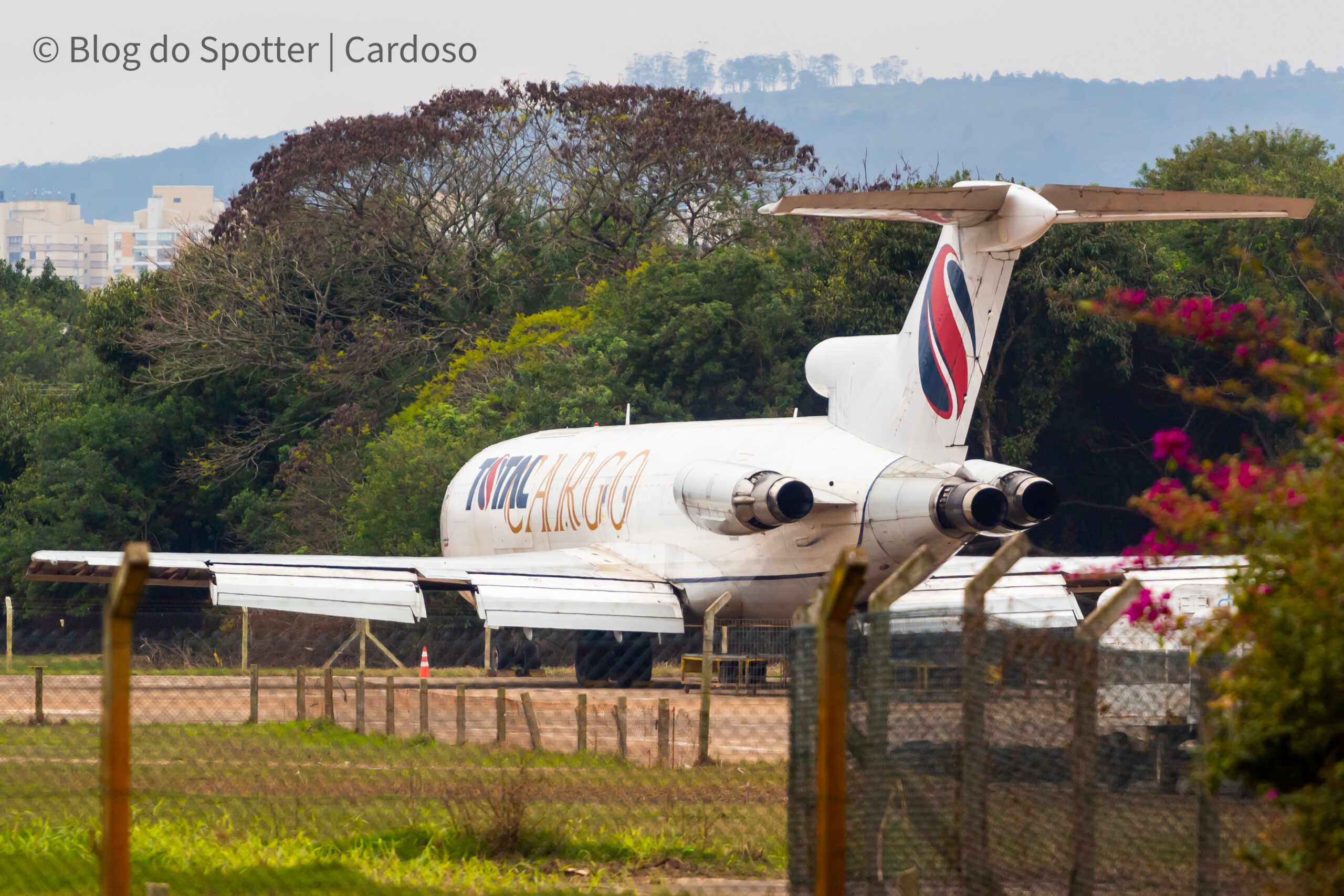 Futuro do Boeing 727-200 da Total Cargo PR-TTP que ficou ilhado em Porto Alegre