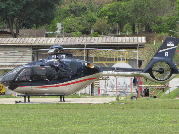 Novo H135 do GTA de Pernambuco na Helibrás em Minas Gerais